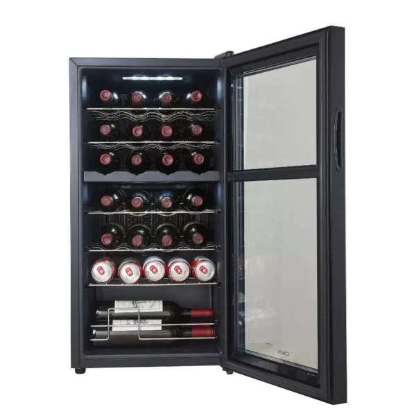 CAVIN NC-28B vitrina za izložbu vina (4) Interiјer CAVIN NC-28B vinskog ormara sa drvenim policama