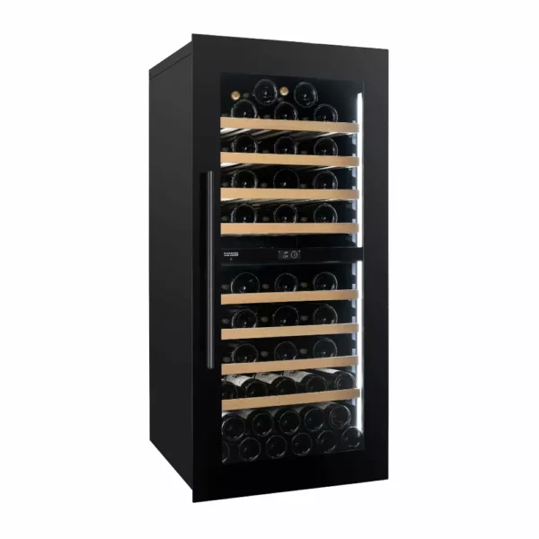 Unutrašnjost vinskog ormara Dunavox DVP-70.185DB sa drvenim policama