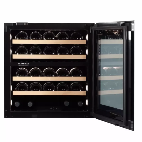 LED osvetljenje u vinskom ormaru Dunavox DXB-26.69DB