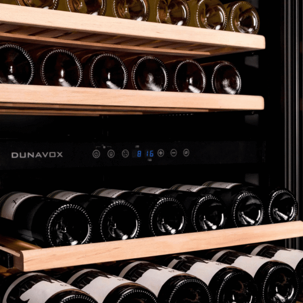 vinska vitrina DUNAVOX DX-94.270DBK-6 DUNAVOX DX-94.279DBK vinska vitrina